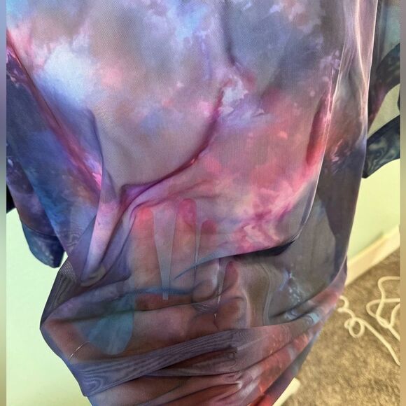 NWOT ATHLETA galaxy mesh oversized short sleeve tee Sz M - Picture 2 of 10